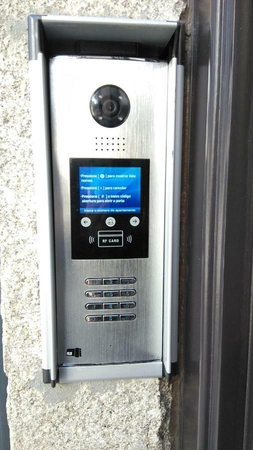 Santa Catarina Patio Apartment - With Washer Machine Porto Exterior photo